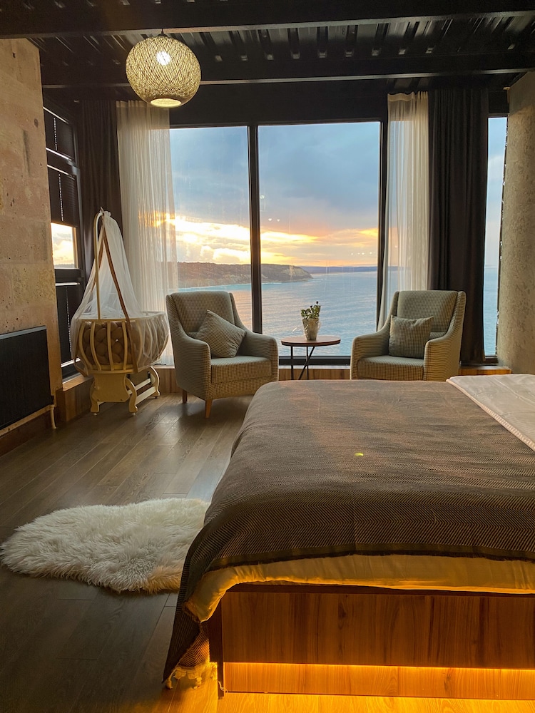 Panoramic Studio, 1 Double Bed, Sea View, Overwater photo 3