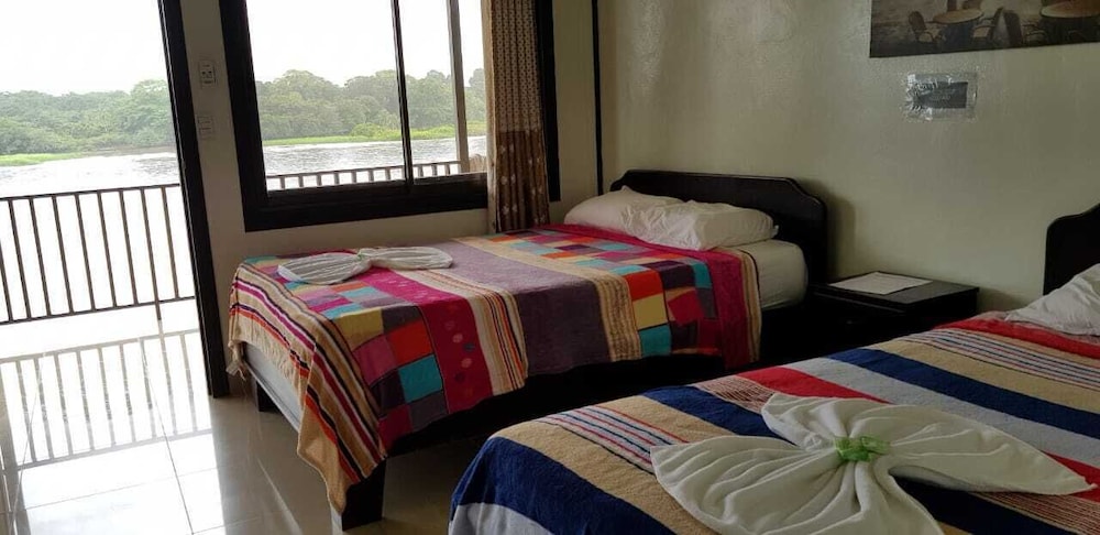 Standard Triple Room, 3 Bedrooms, River View photo 1