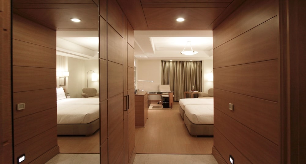 Business Room - Photo 15