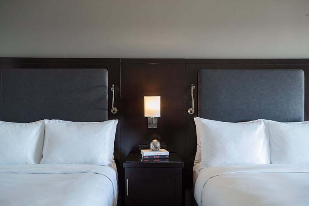 Room, 2 Double Beds (Mobility/Hearing Access, Roll-In Shwr) - Photo 1