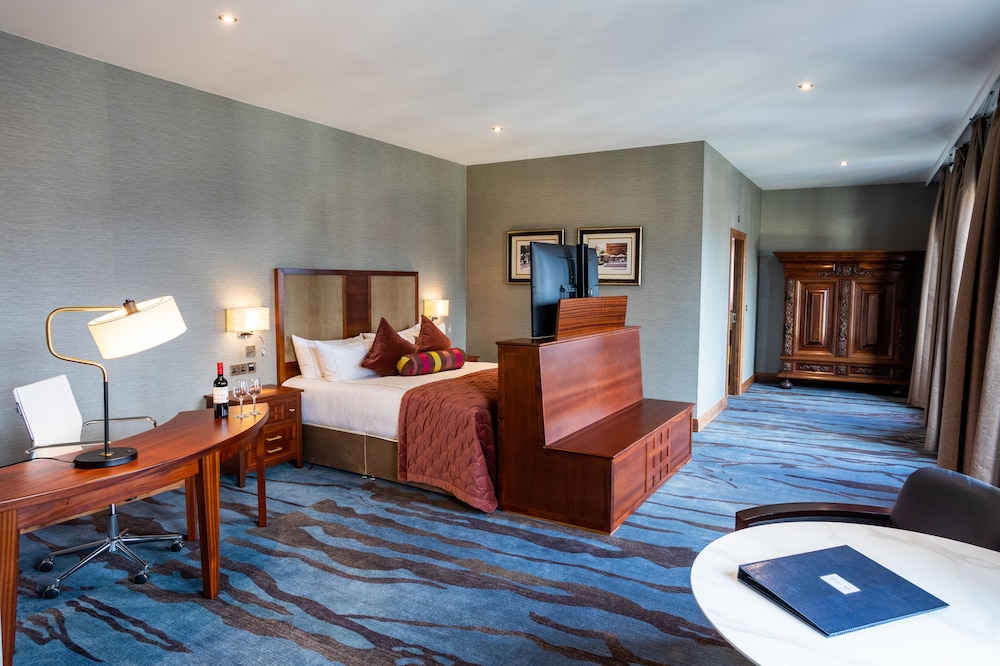 Superior Double Room, 1 King Bed, Non Smoking, Ensuite - Photo 5