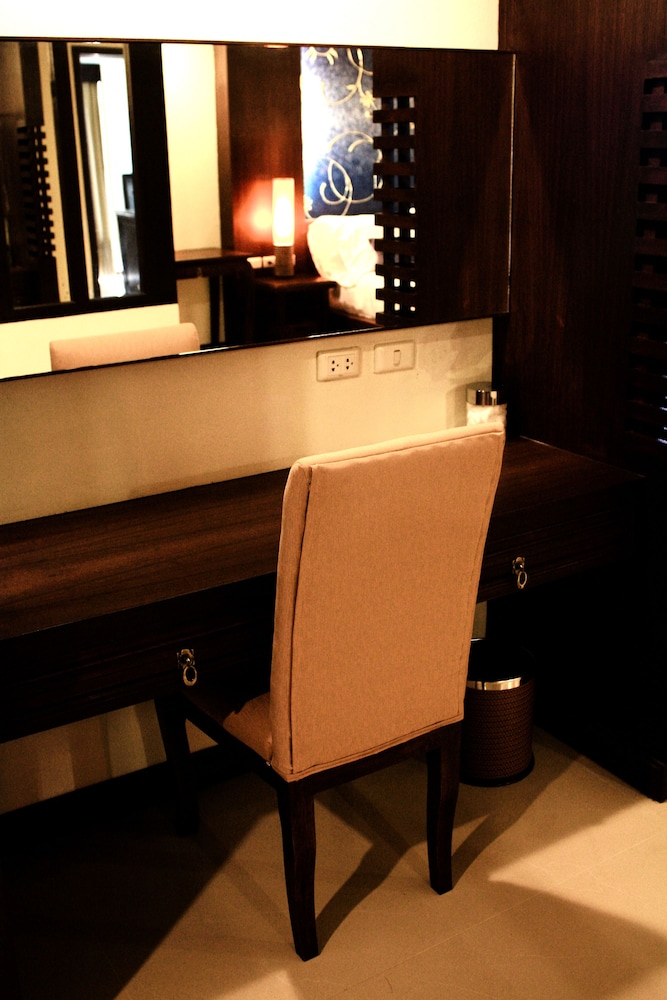 Orchid Deluxe Double or Twin Room photo 3