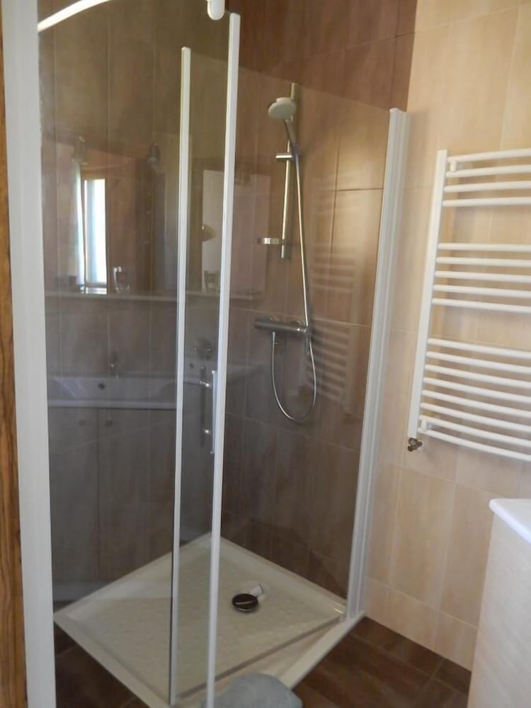Double Room (Rose) photo 3