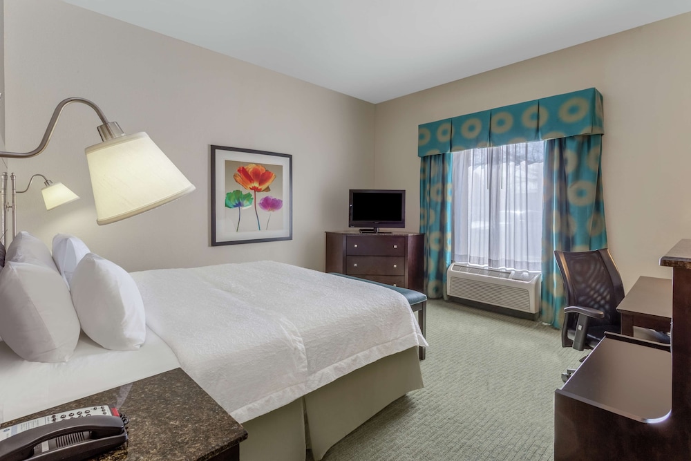 Classic Room, 1 King Bed, Non Smoking - Photo 2
