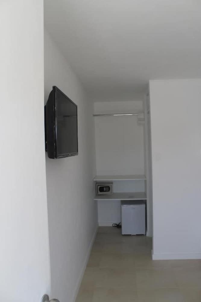 Basic Room, 1 Double Bed, Private Bathroom