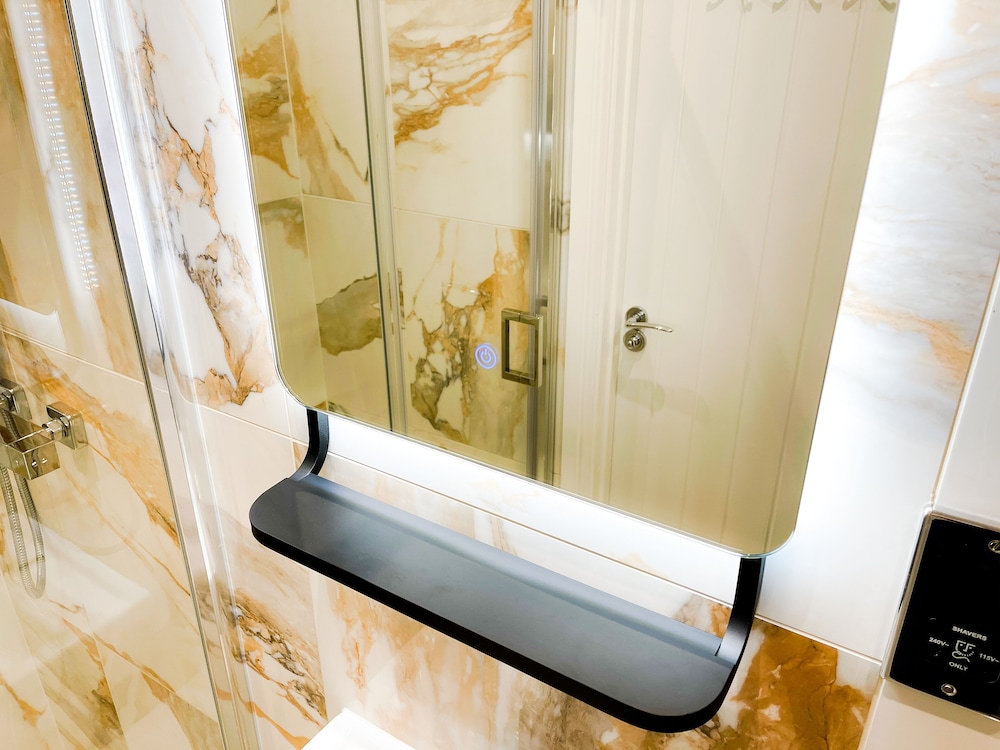 King Double Room - Photo 6