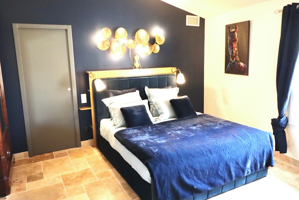 Comfort Quadruple Room, Courtyard View