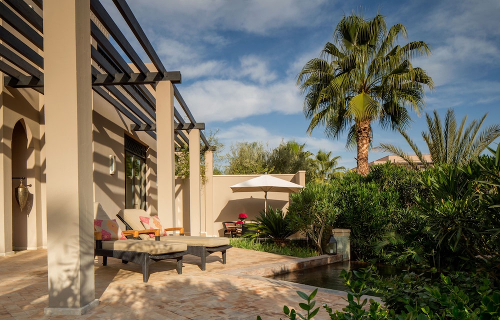 Premier Patio Suite with Private Pool thumbnail 5