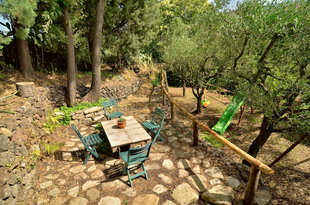 Studio, Garden View (Antica Botte del Vino) photo 2