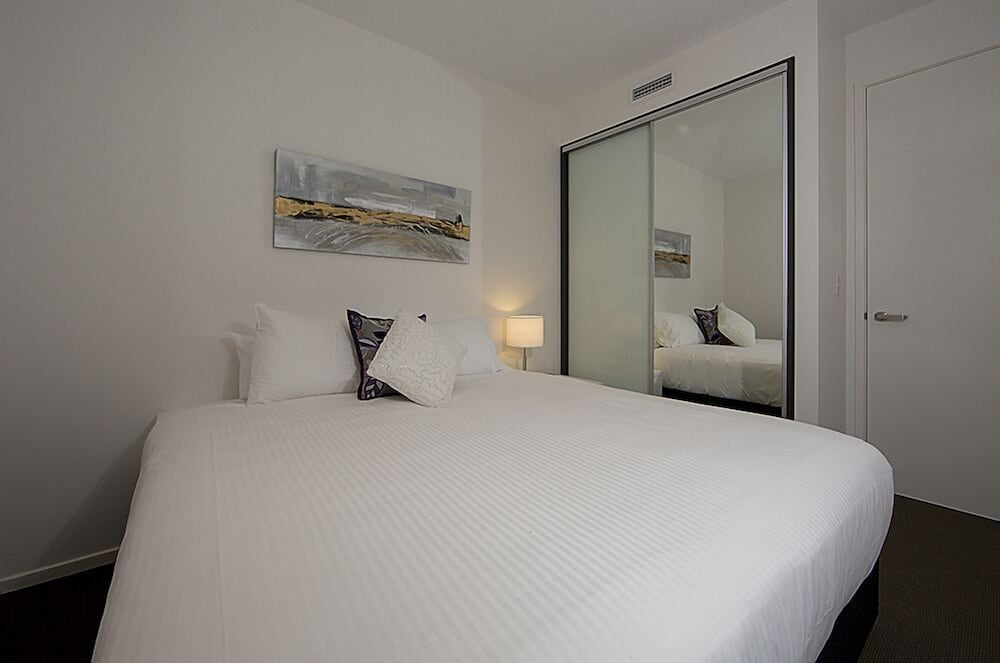 Apartment, 2 Bedrooms (Manhattan 303) photo 3