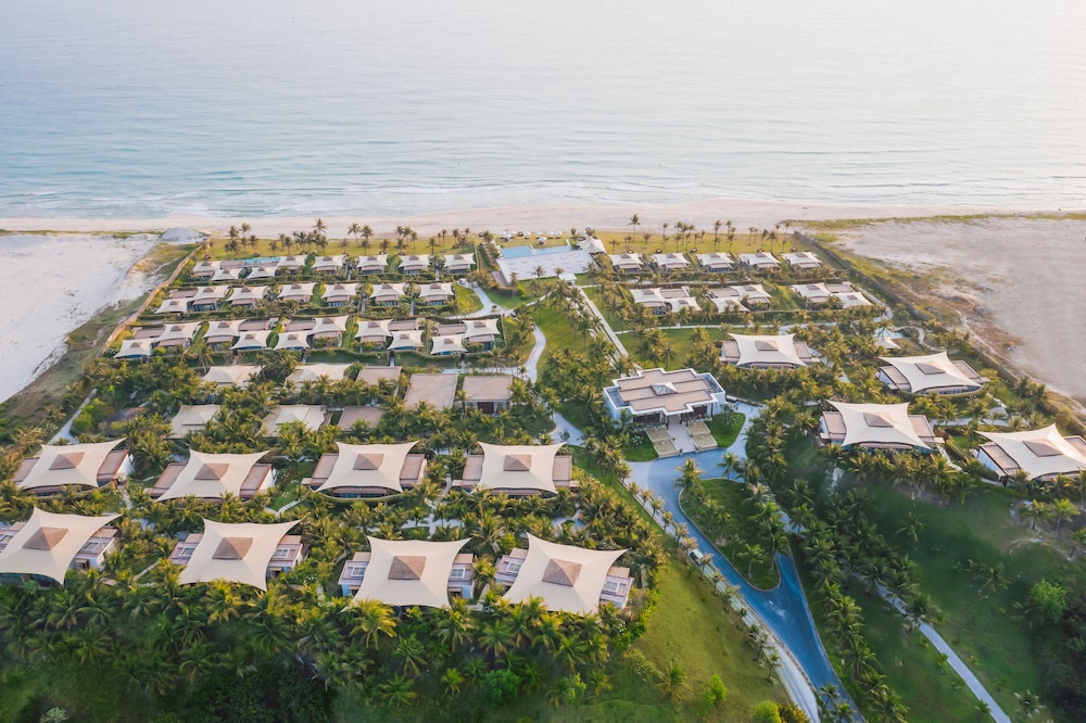 Chic Suite - All Spa Inclusive with Fusion Lounge Access photo 3