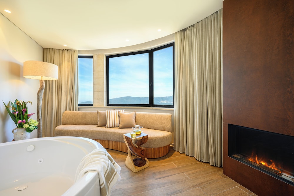 Suite (Slow) - Photo 3