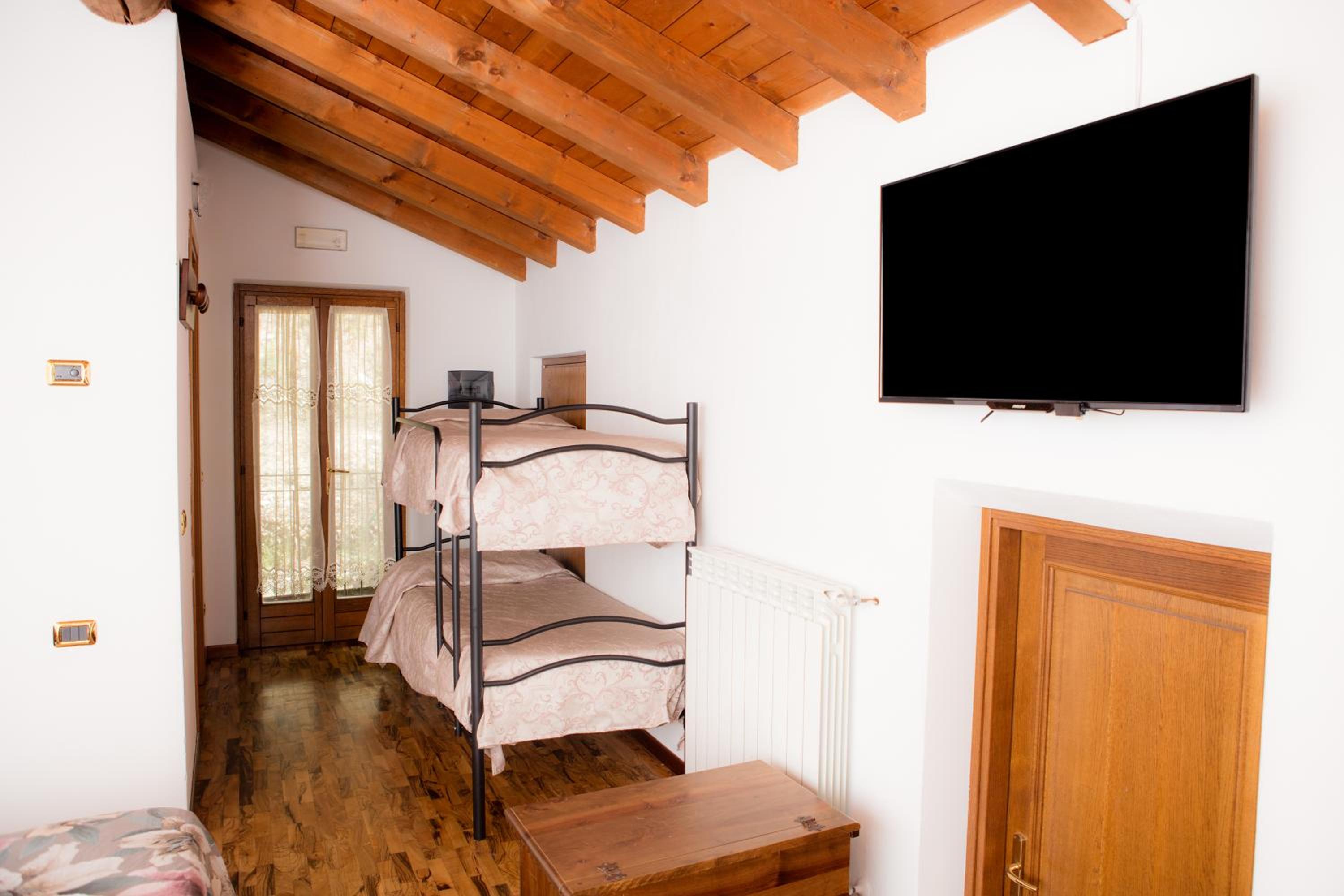 Quadruple Room with Balcony photo 3