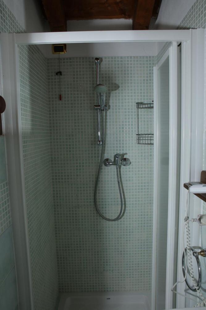 Classic Triple Room photo 2
