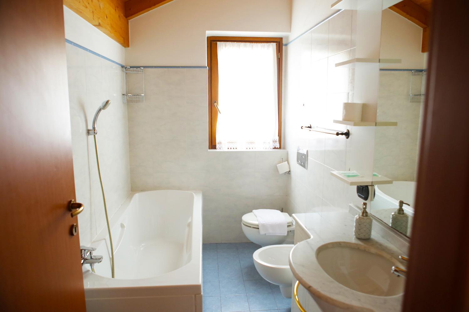 Triple Room with Bath photo 2