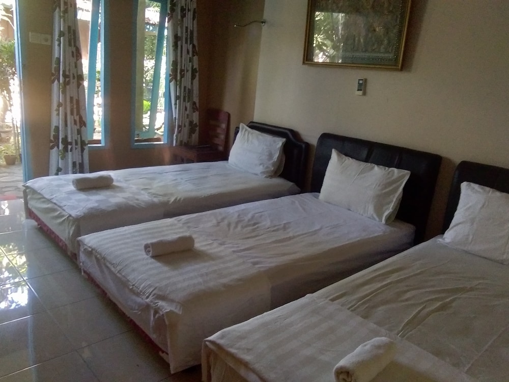 Standard Triple Room, Garden View photo 1