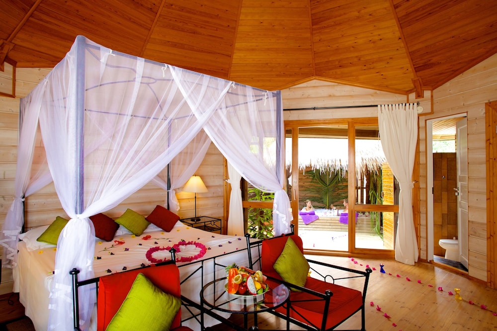 Jacuzzi Beach Villa - Photo 1