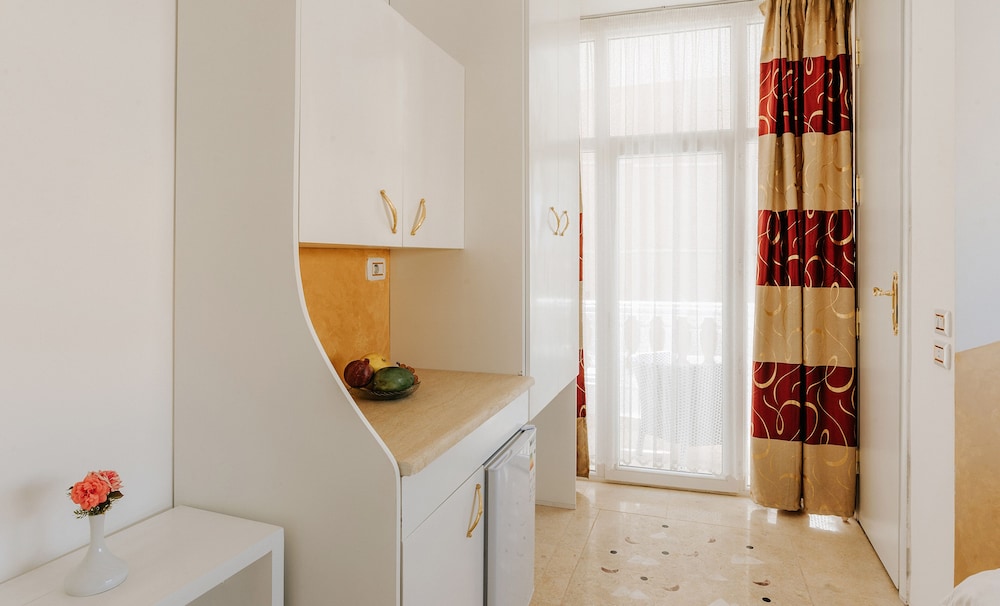 Panoramic Double Room (Double room with Pyramids view) photo 3
