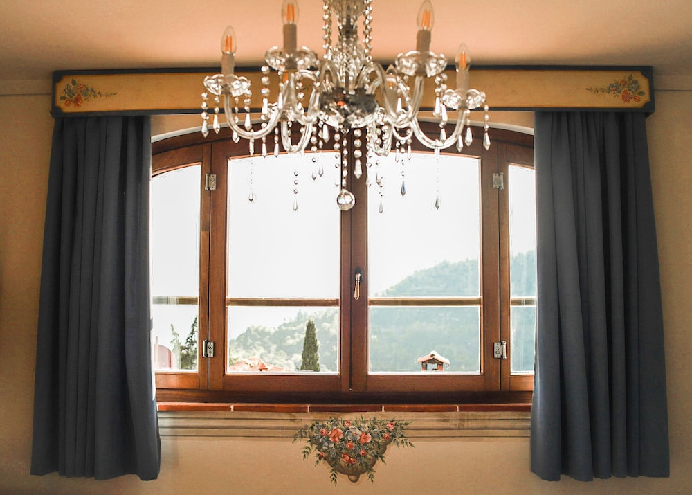 Deluxe Suite - Photo 7