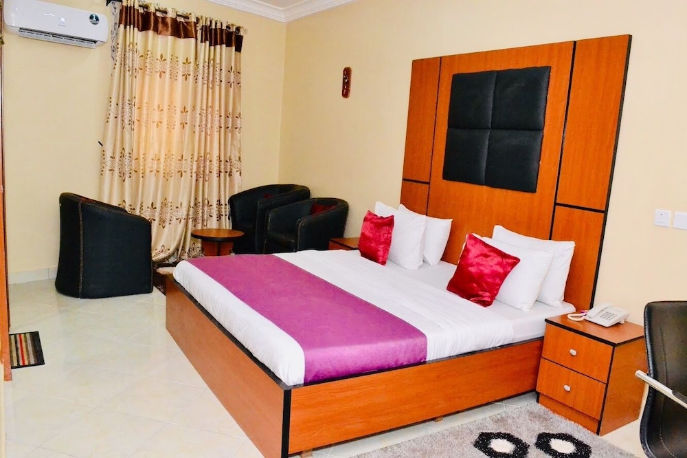 Royal Suite, 1 King Bed photo 1