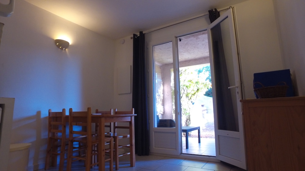 Apartment (F3-N°7) photo 3