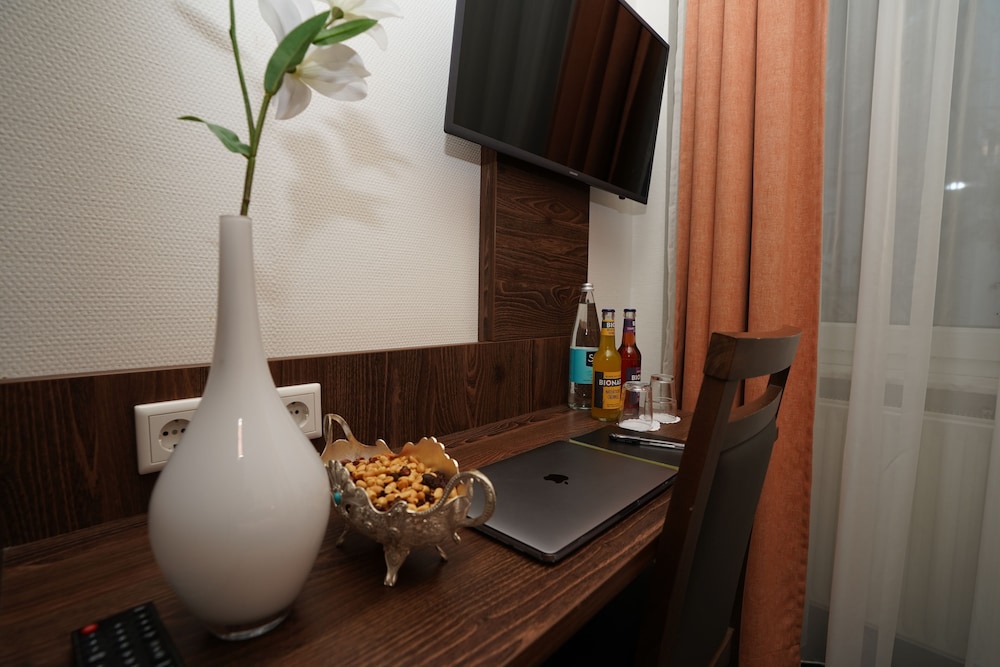 Double Room - Photo 11