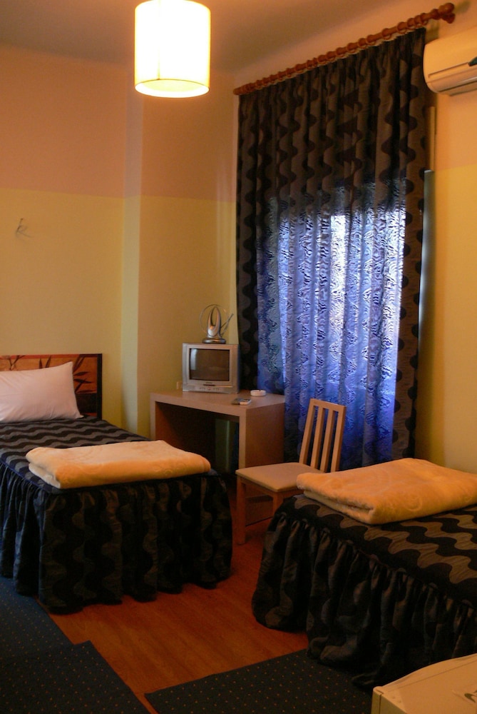 Standard Room, 2 Twin Beds
