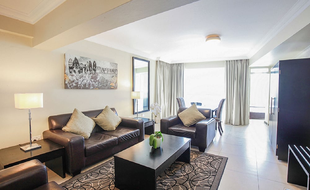Deluxe Executive Family Suite - Sea Facing - Photo 12