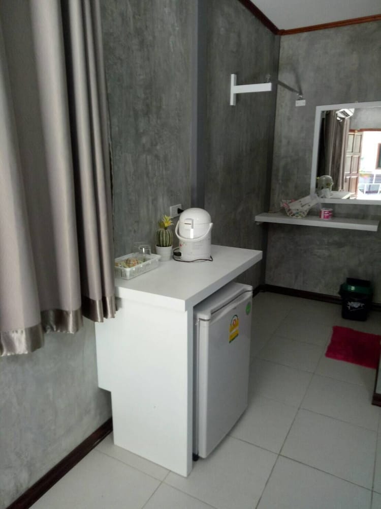 Standard Twin Room - Photo 6