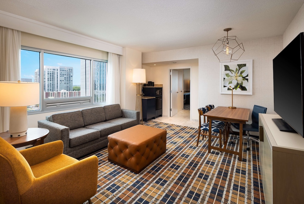 Suite, 2 Queen Beds, Accessible, Allergy Friendly - Photo 2