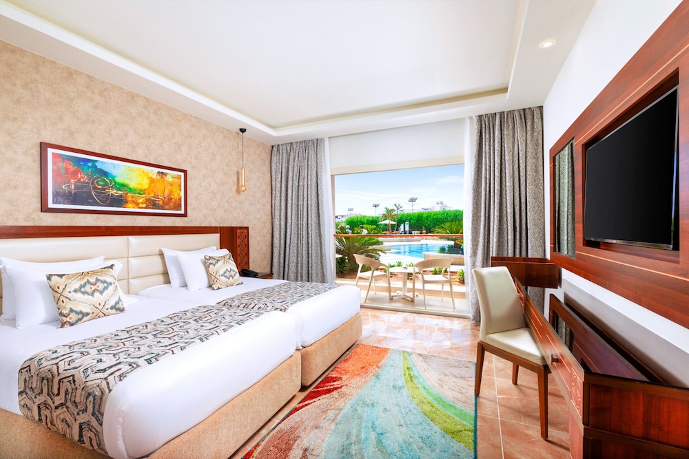 Double Room (Egyptians and Egyptian Residents only)