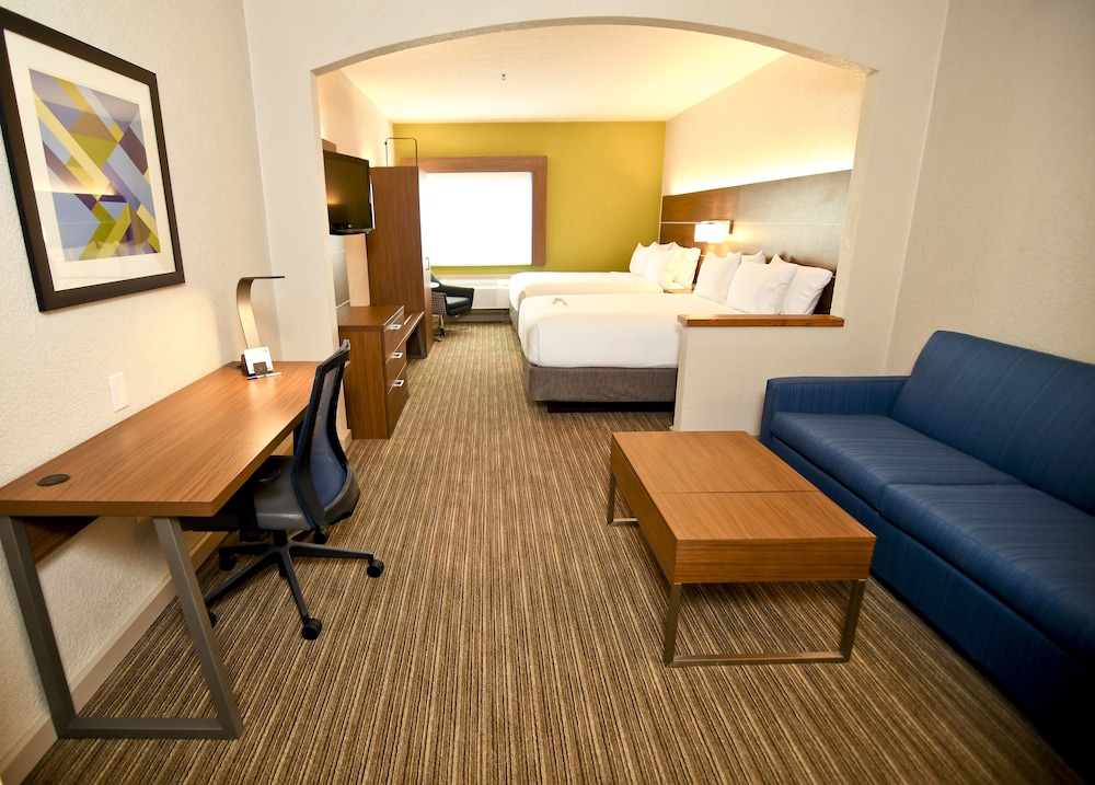 Suite, 2 Queen Beds (Feature) - Photo 5