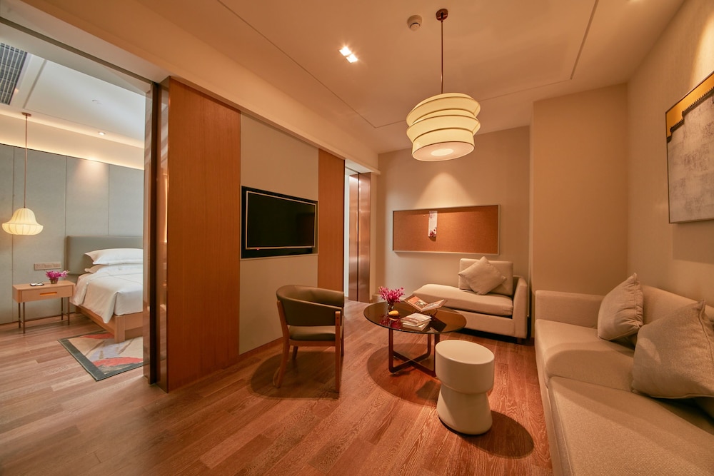 Luxury Suite