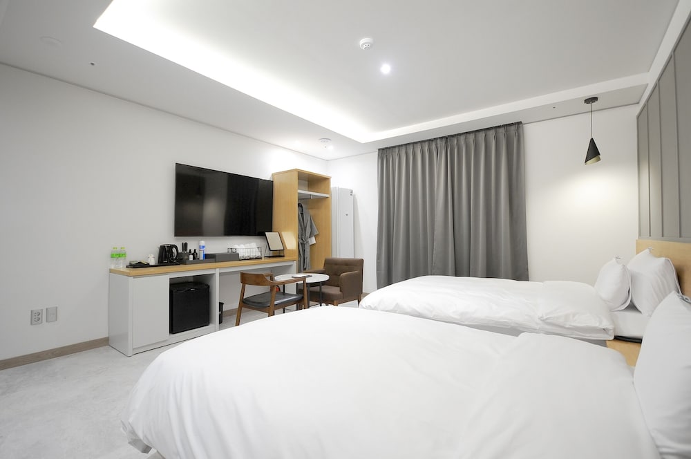 Deluxe Twin Room - Photo 4