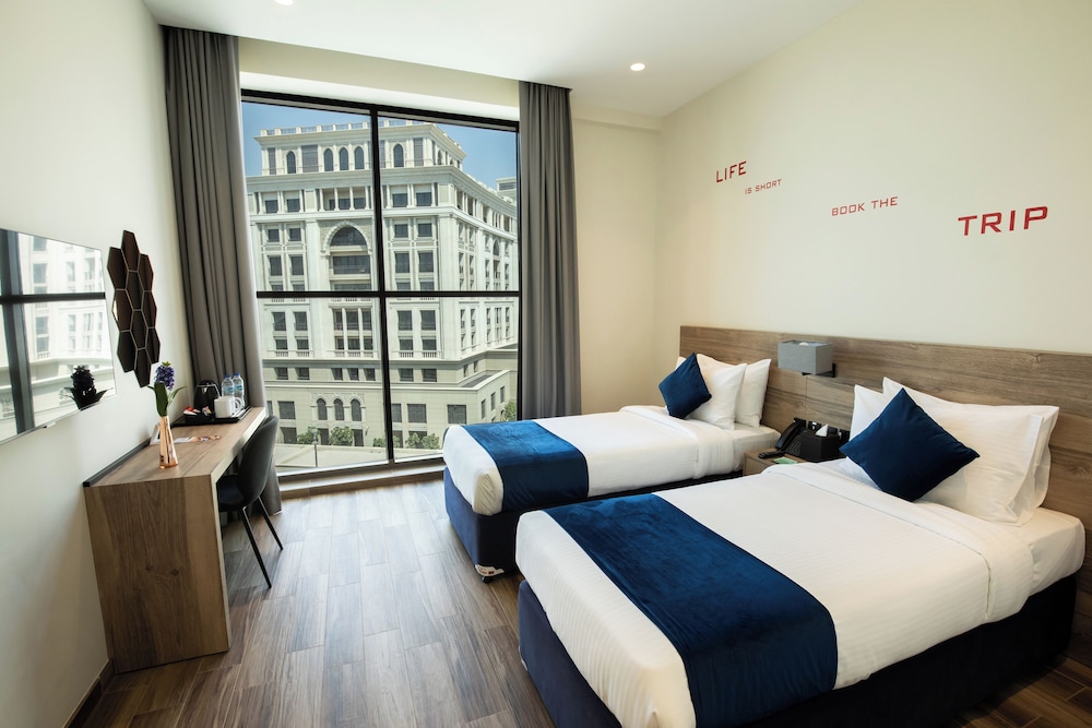 Deluxe Twin Room, 2 Twin Beds (includes 25% off F&B)