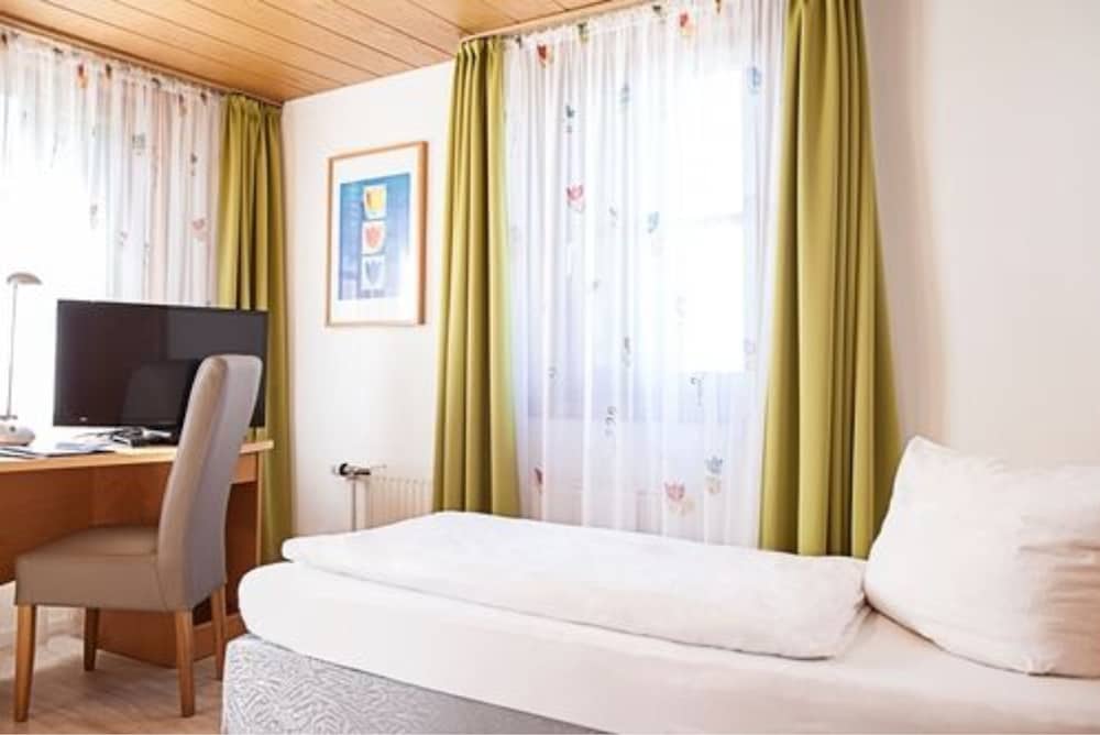 Standard Single Room, 1 Twin Bed, Non Smoking photo 2