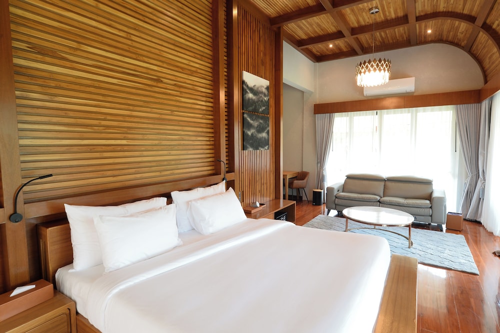 Pavilion Suite [Upper Floor] photo 2