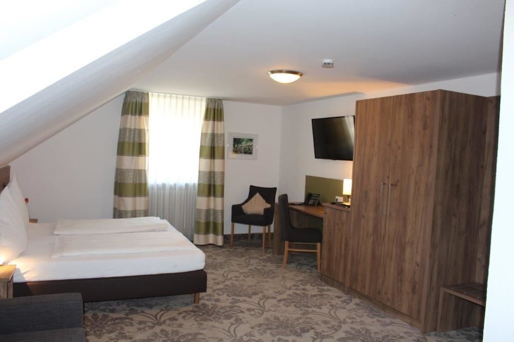 Quadruple Room - Photo 2