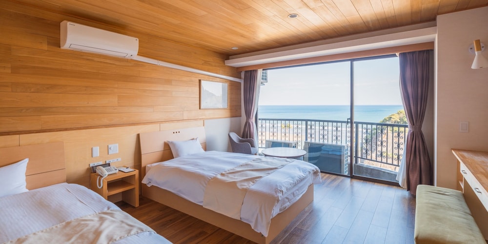 Deluxe Twin Room, Non Smoking, Sea View