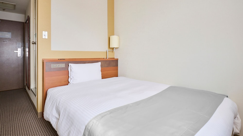 Small Double Room with Small Double Bed, Non Smoking photo 3