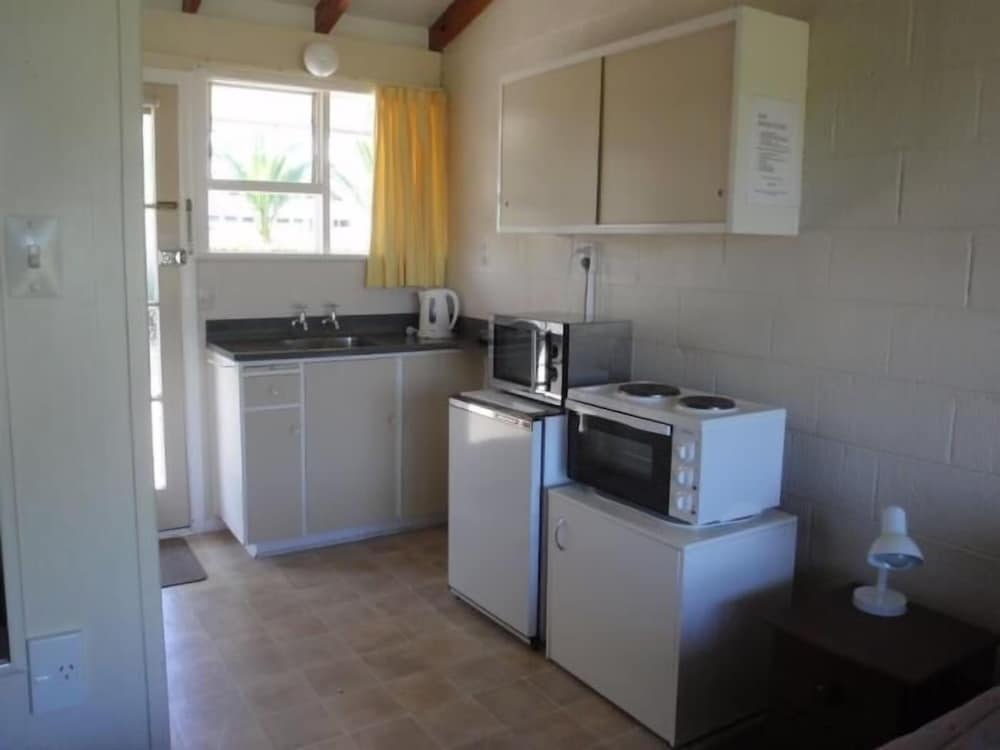 Standard Studio, Non Smoking, Kitchen (Studio Unit) photo 2