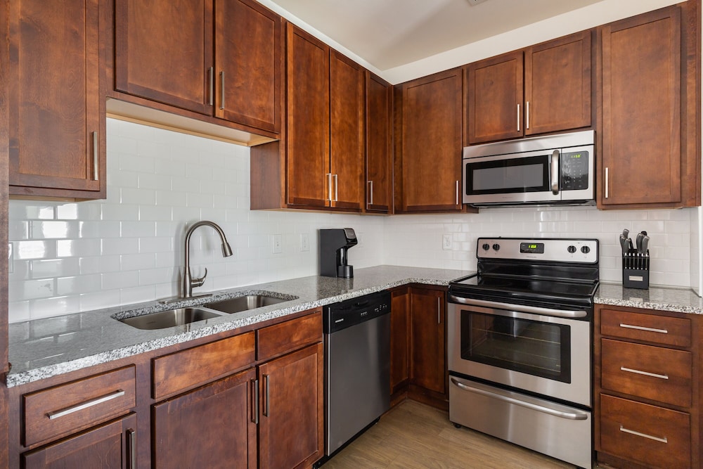 Traditional Apartment, 1 Bedroom, Non Smoking (Self Check-in with Virtual Front Desk) photo 3