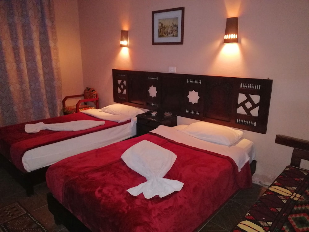 Standard Room, Partial Sea View photo 1