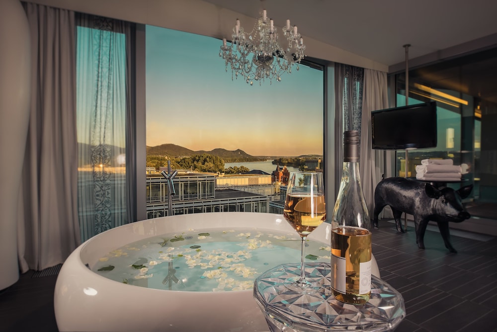 King Suite with Roof Terrace - Photo 6