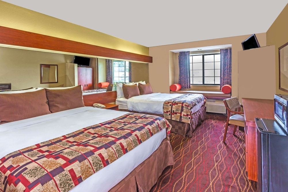 Room, Accessible - Photo 1