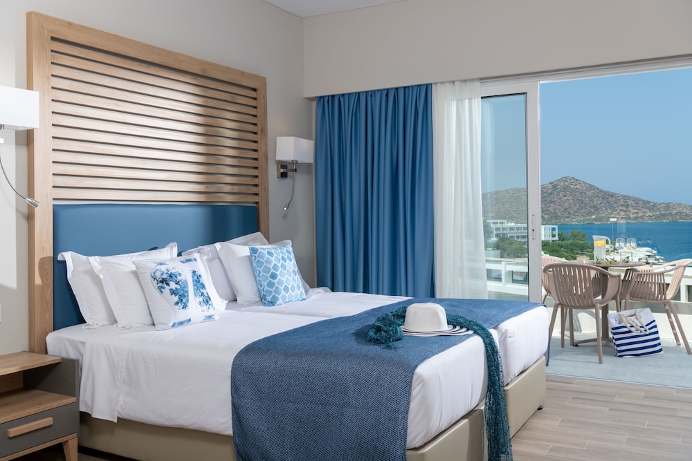 Double Room - Photo 5