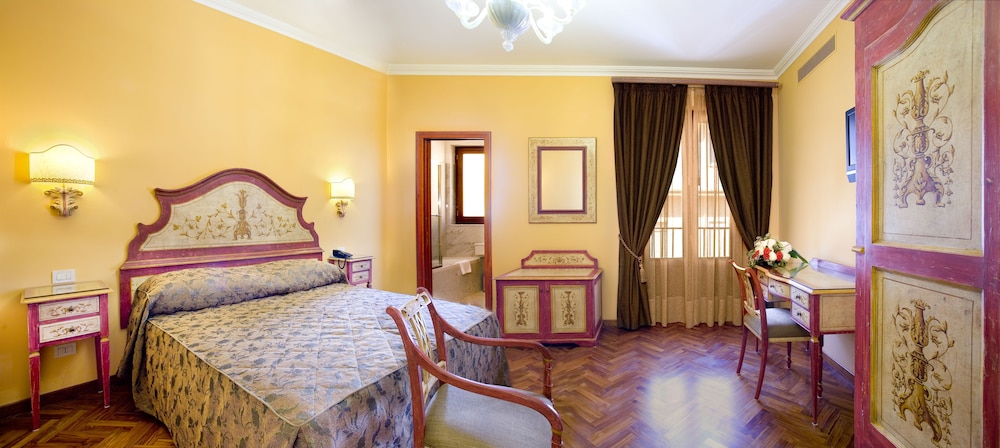 Superior Double or Twin Room - Photo 1