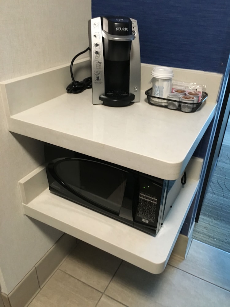 Standard Room, 2 Queen Beds (Communication Accessible)