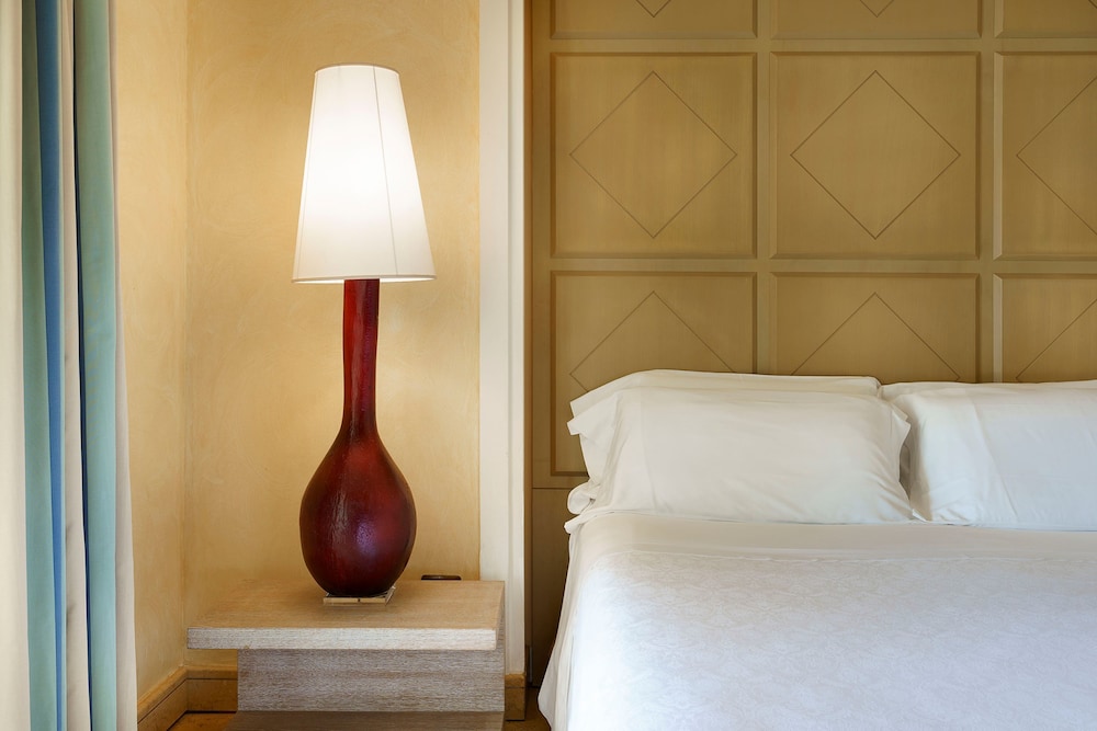 Classic Double or Twin Room - Photo 2