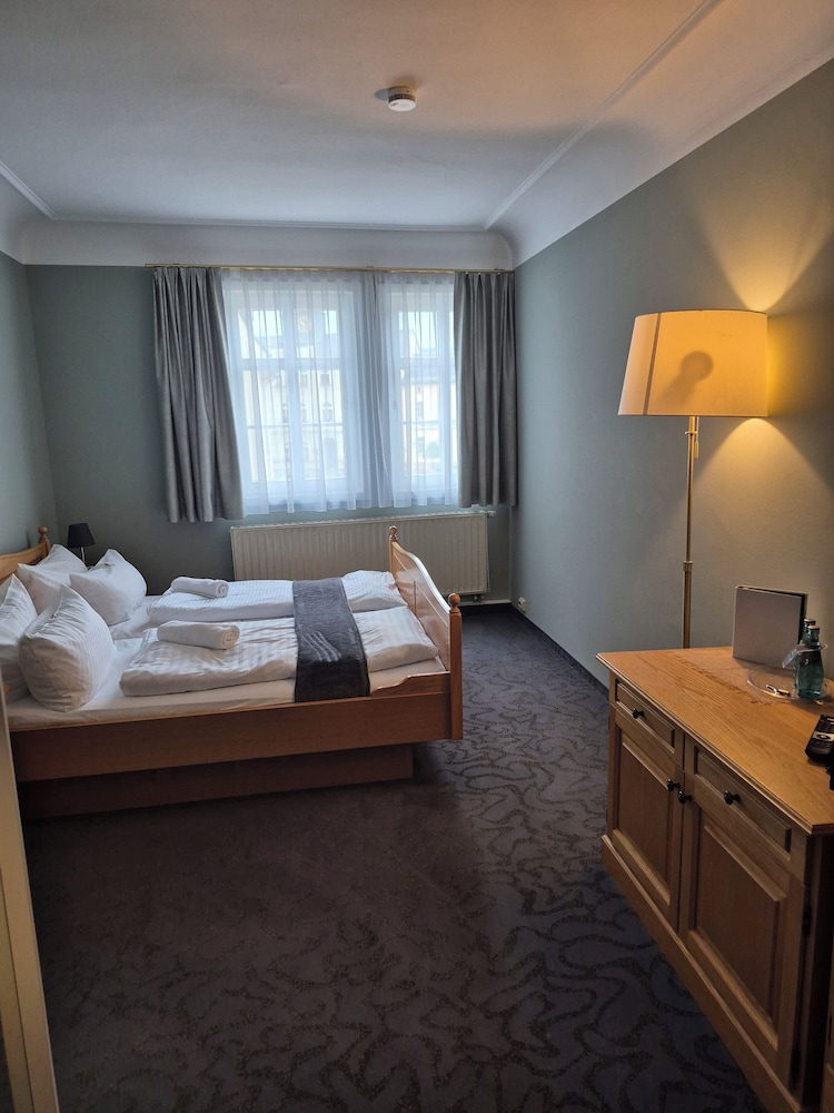 Basic Double Room photo 3